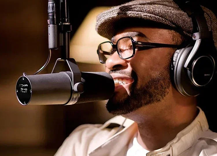 SM7B - Microfone Profissional Dinâmico Cardioide, para Estúdio, Streaming e Gravação SM7B - Microfone Profissional Dinâmico Cardioide, para Estúdio, Streaming e Gravação